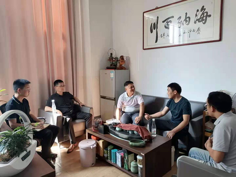 國資運(yùn)營公司走訪九龍園區(qū)企業(yè)，服務(wù)重點(diǎn)項(xiàng)目發(fā)展