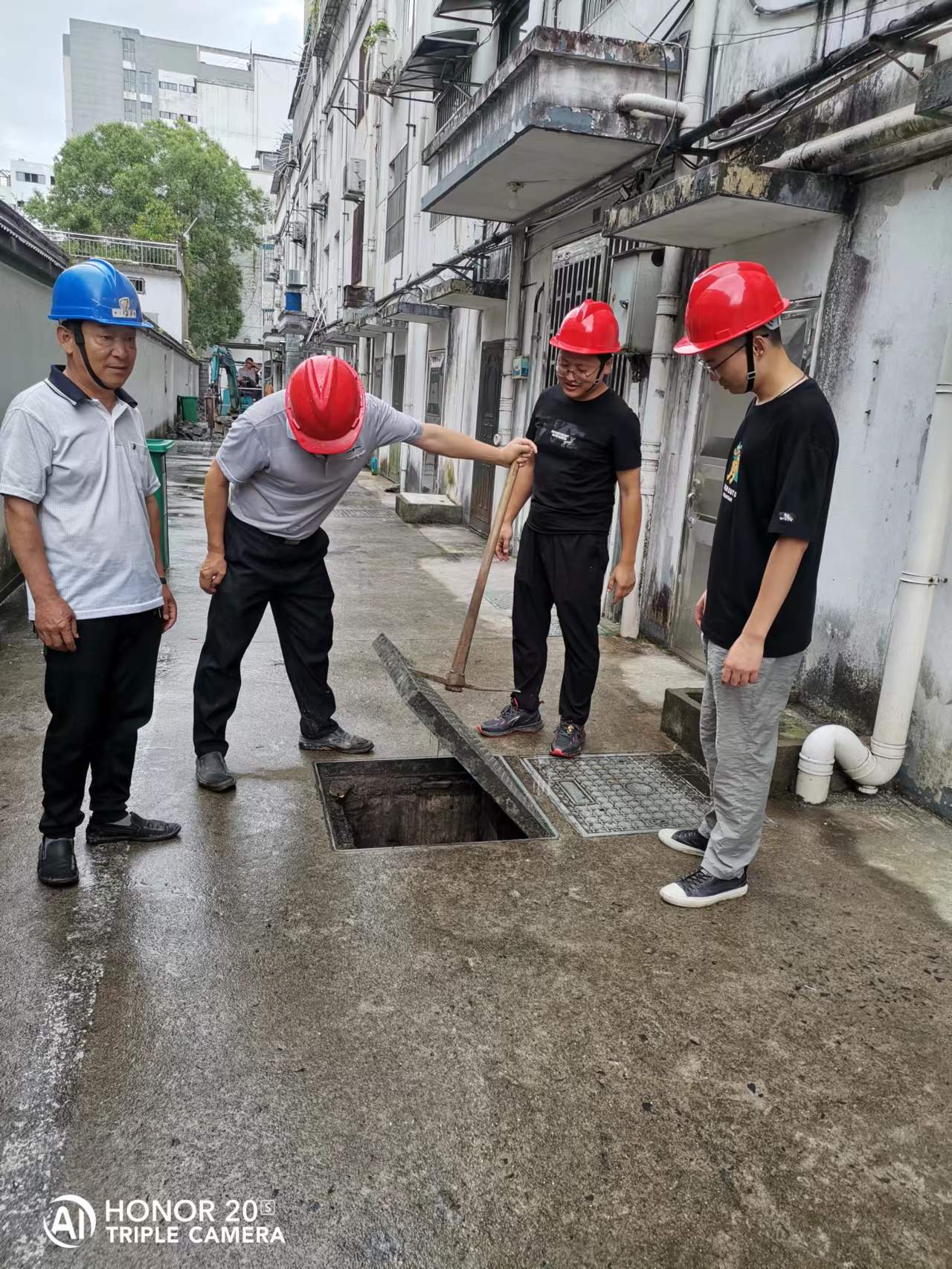 遵守安全生產(chǎn)法，當(dāng)好第一責(zé)任人